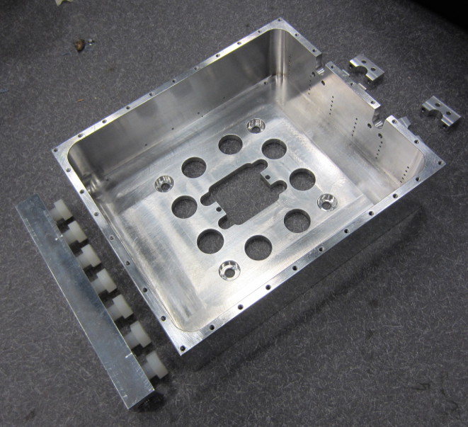 n3He Preamp Enclosure A.JPG