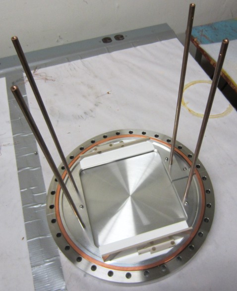 n3HeTarg-SplitPlatewRods.JPG